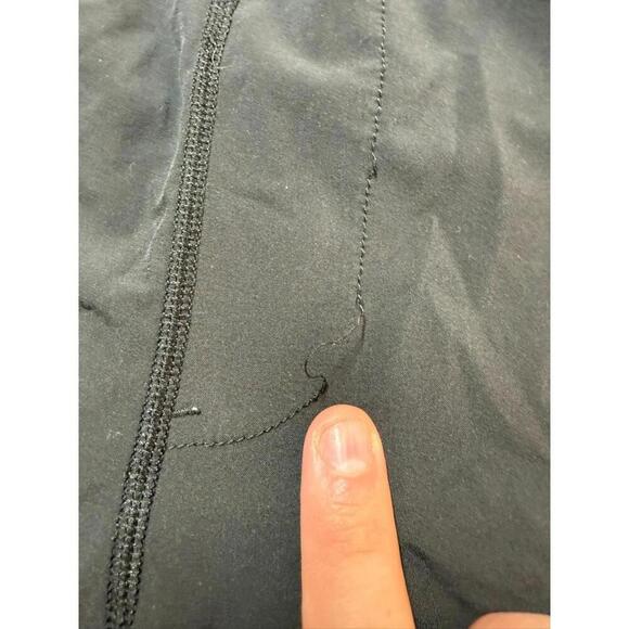 Lululemon T.H.E. Short Size Small Linerless 11” Inseam Gray Black Gym Athletic - Picture 4 of 6